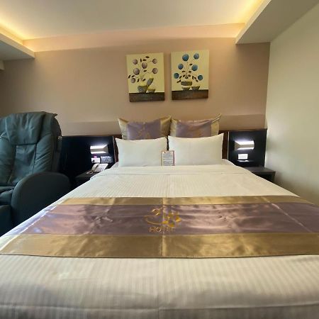 Sun Hotel Kaohsiung Esterno foto