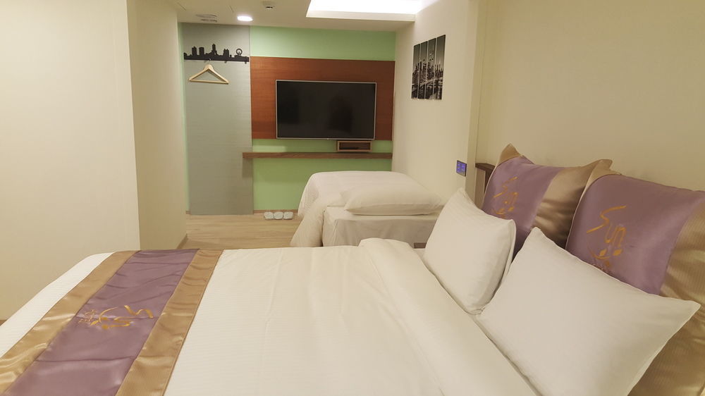 Sun Hotel Kaohsiung Esterno foto