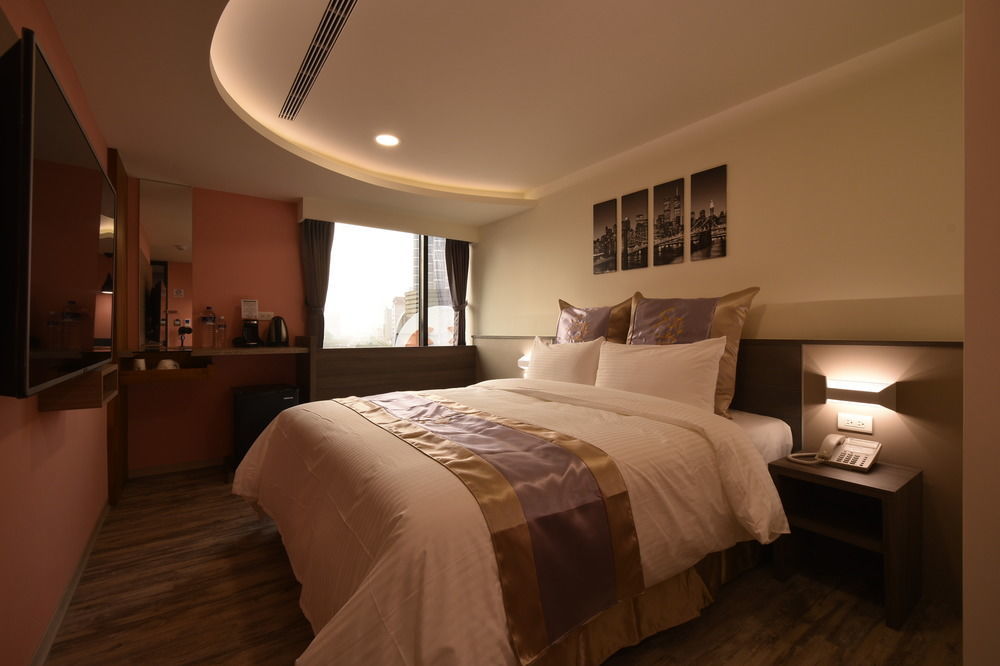 Sun Hotel Kaohsiung Esterno foto